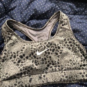 Sports bra Nike and under armour